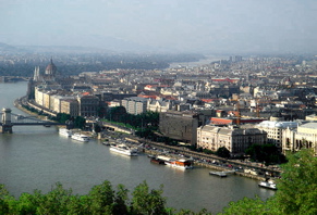 800px-Budapest_pest