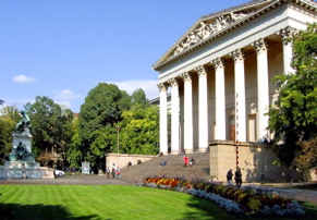 800px-Hungariannationalmuseum100