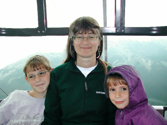 Aron, Mia, Natan, Banff gondola